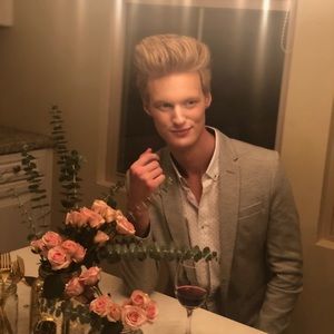 Meet your Posher, Michael